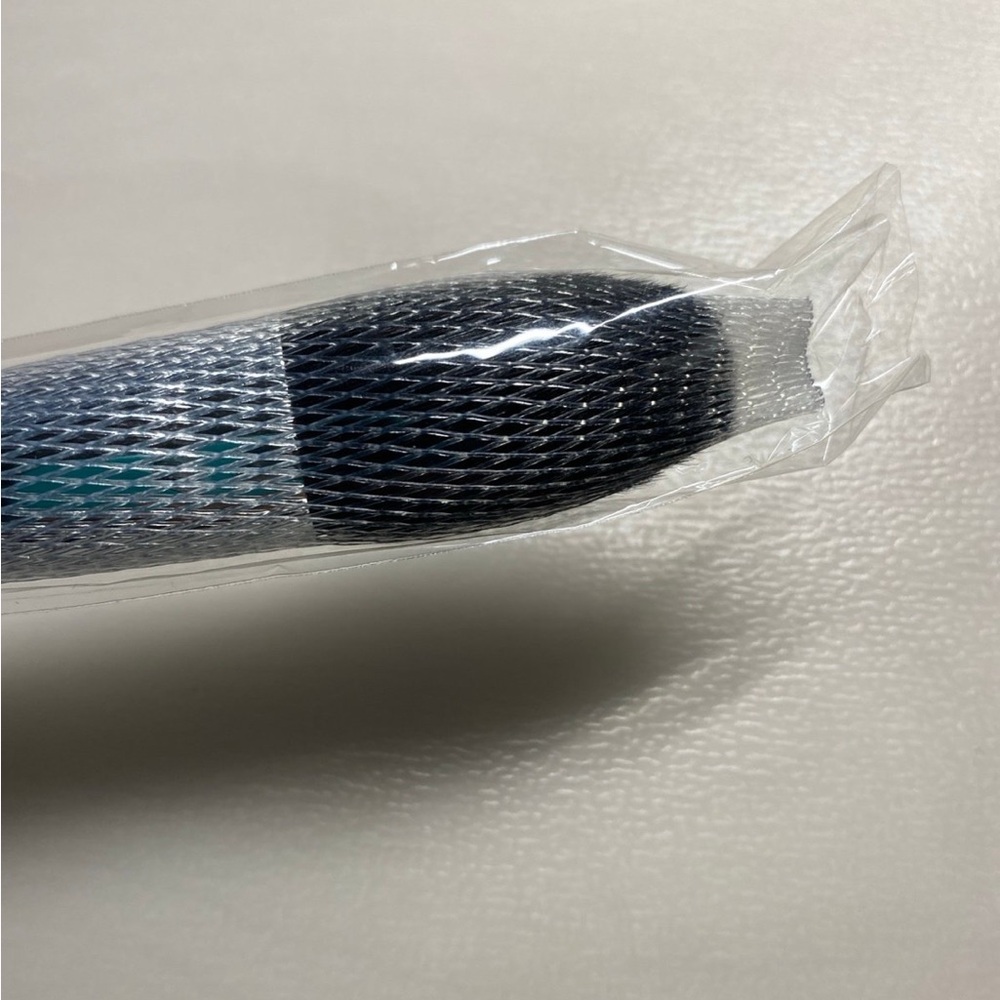 Morphe M403 chisel brush - Picture 3 of 4